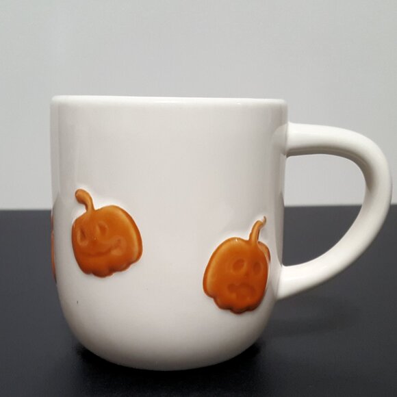 NEW Pottery Barn Set of 2 Jack-O'-Lantern Whimsy Stoneware Mugs 16 OZ Halloween - Picture 3 of 6